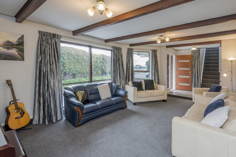 Photo of property in 14 Matipo Street, Levin, 5510