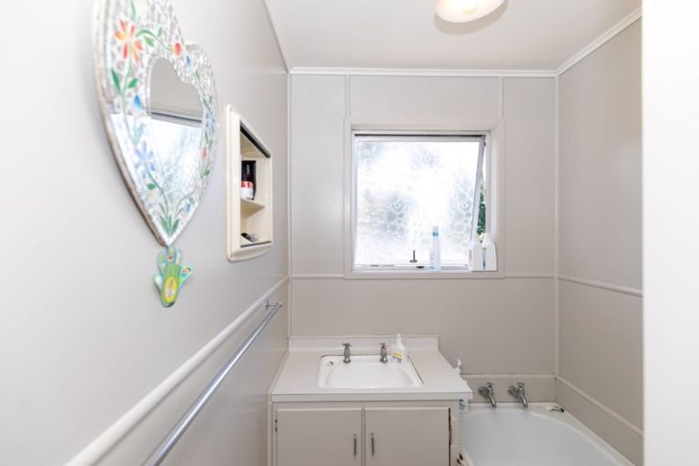 Photo of property in 49 Karen Crescent, Dinsdale, Hamilton, 3204