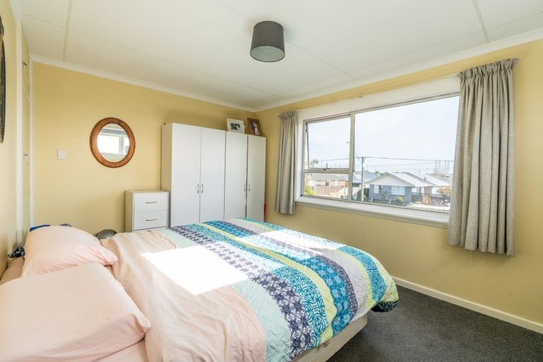 Photo of property in 106 Gilberthorpes Road, Hei Hei, Christchurch, 8042