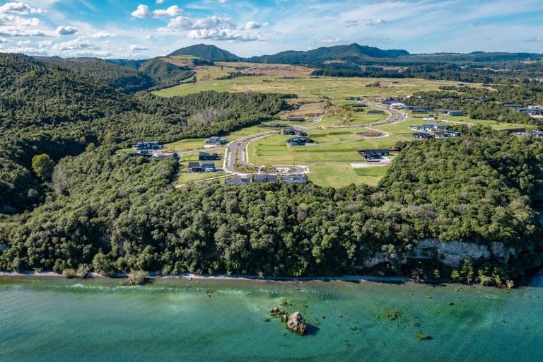 Photo of property in 56 Seven Oaks Drive, Kinloch, 3377