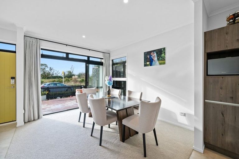 Photo of property in 6a Nohoanga Road, Karaka, Papakura, 2113