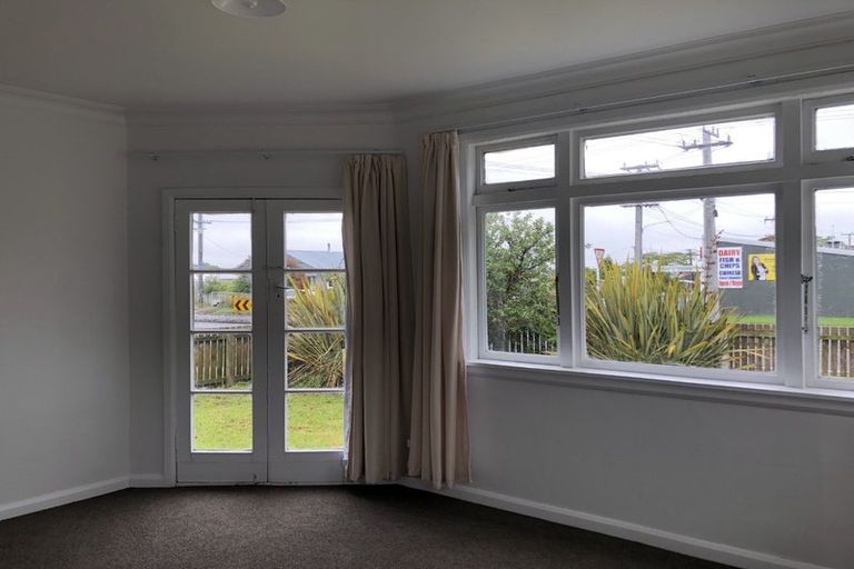 Photo of property in 106 Bartholomew Road, Levin, 5510