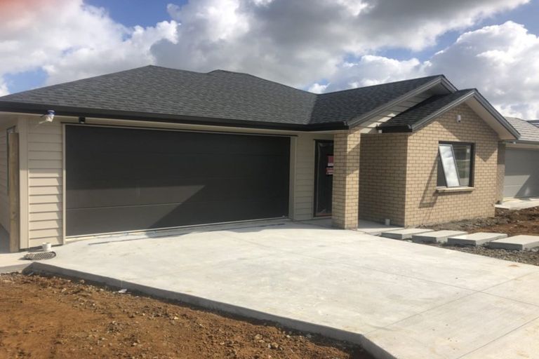 Photo of property in 25 Taepu Road, Pukekohe, 2120