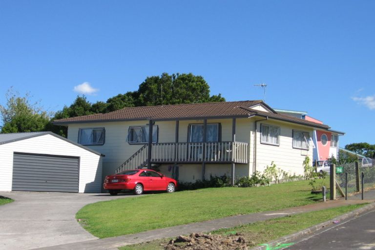 Photo of property in 6 Sumich Place, West Harbour, Auckland, 0618