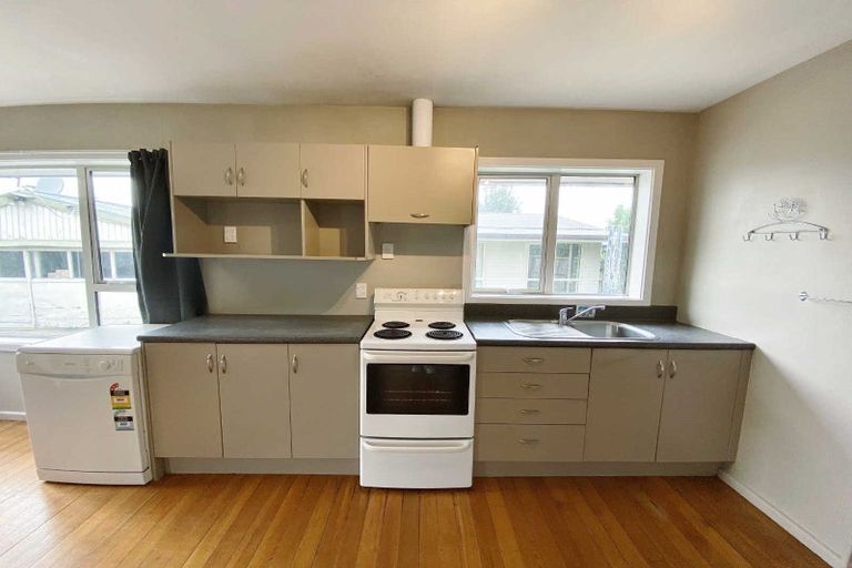 Photo of property in 9 Gladson Avenue, Sockburn, Christchurch, 8042