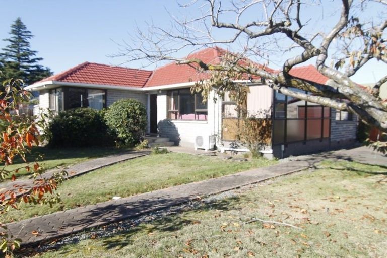 Photo of property in 39 Bentley Street, Russley, Christchurch, 8042