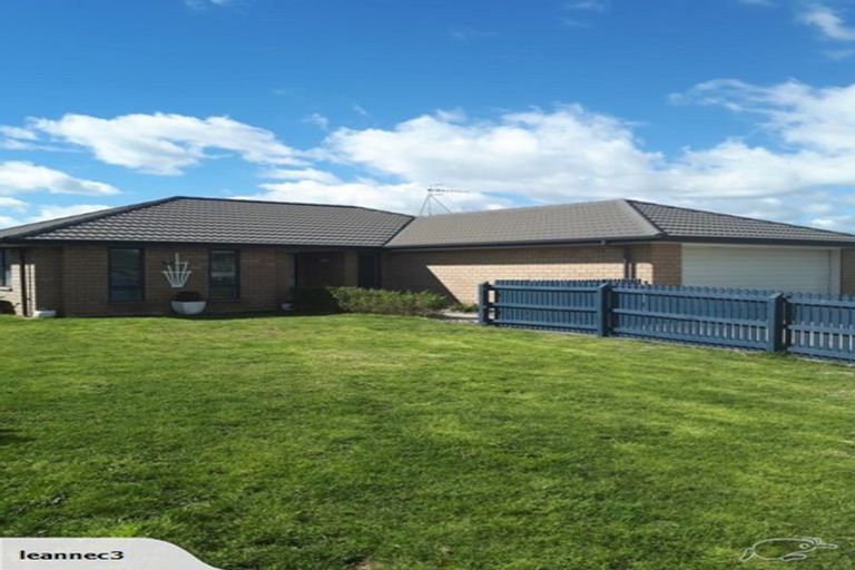 Photo of property in 25 Hamon Place, Pukehangi, Rotorua, 3015