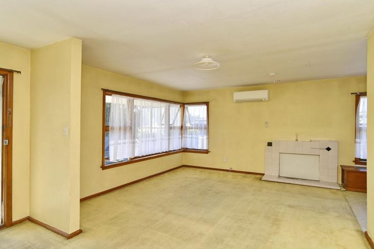 Photo of property in 1/17 Frensham Crescent, Woolston, Christchurch, 8062