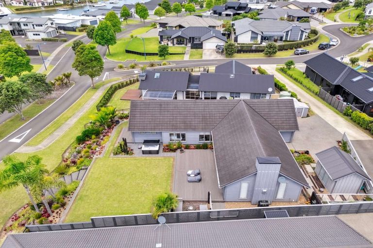 Photo of property in 4 Roseberry Place, Whitianga, 3510