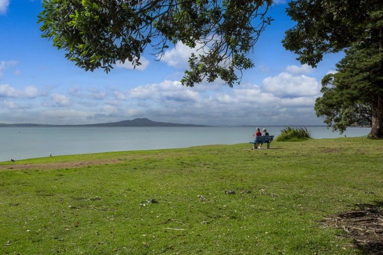 Photo of property in Ocean Breeze Apts, 4107/87 Clyde Road, Browns Bay, Auckland, 0630