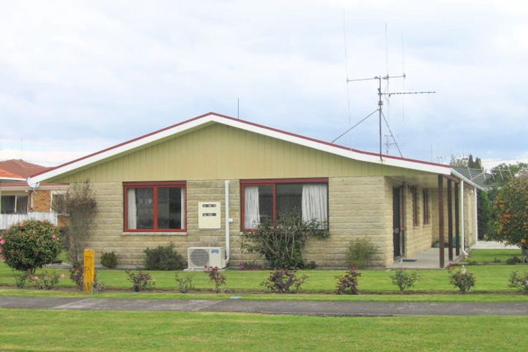 Photo of property in 17b Pemberton Crescent, Greerton, Tauranga, 3112