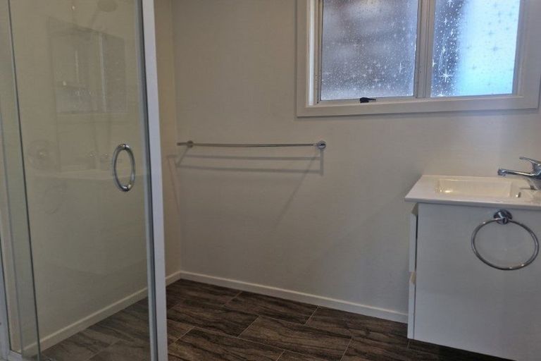 Photo of property in 1/24 Hori Street, Vogeltown, New Plymouth, 4310