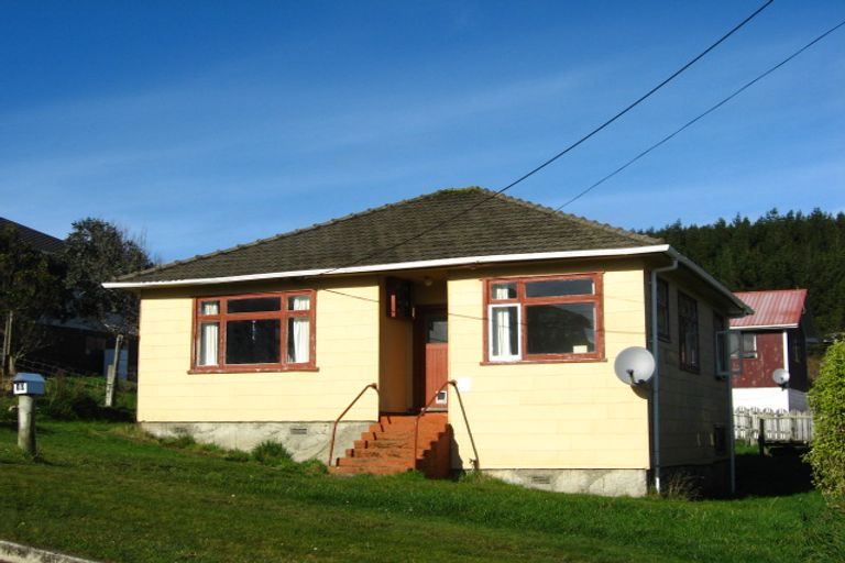 Photo of property in 10 Budd Street, Bluff, 9814