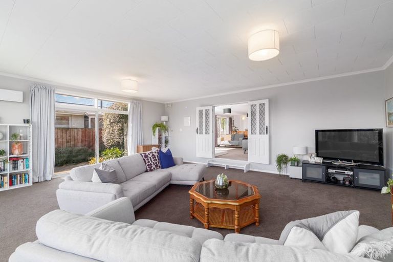 Photo of property in 146 Grimseys Road, Redwood, Christchurch, 8051