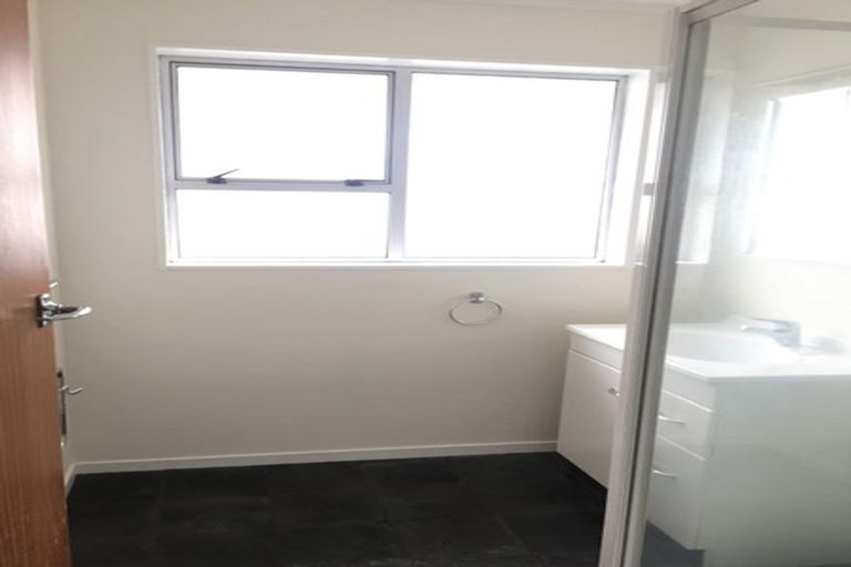 Photo of property in 26b Leighton Avenue, Waiwhetu, Lower Hutt, 5010