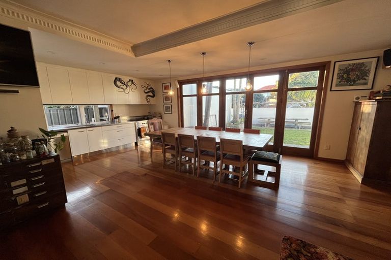 Photo of property in 16 Logan Avenue, Marewa, Napier, 4110