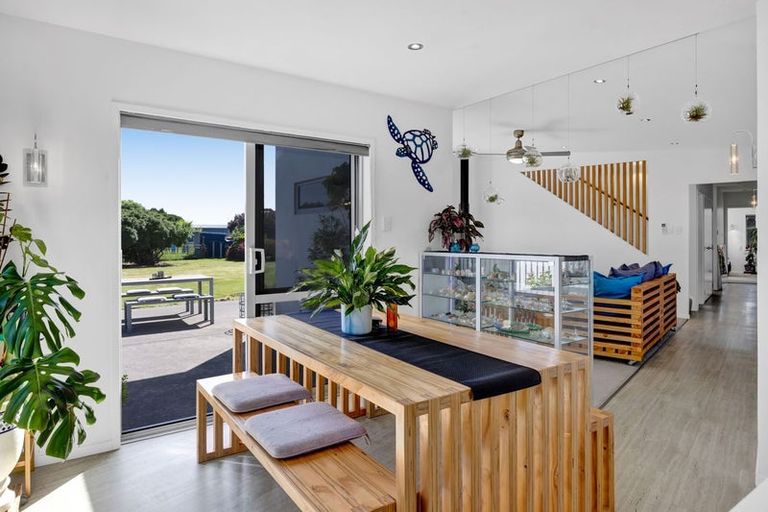 Photo of property in 475 Manawapou Road, Hawera, 4672