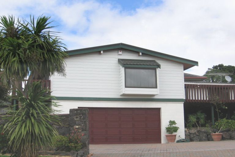 Photo of property in 1/6 Argyle Road, Browns Bay, Auckland, 0630