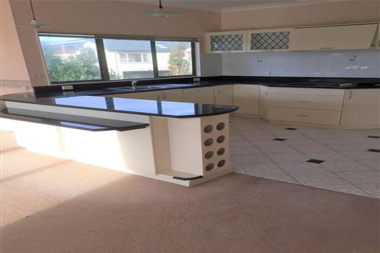 Photo of property in 18 Tornado Place, West Harbour, Auckland, 0618