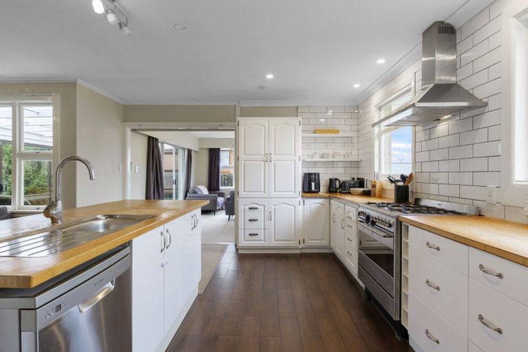 Photo of property in 10 Longden Street, Darfield, 7510