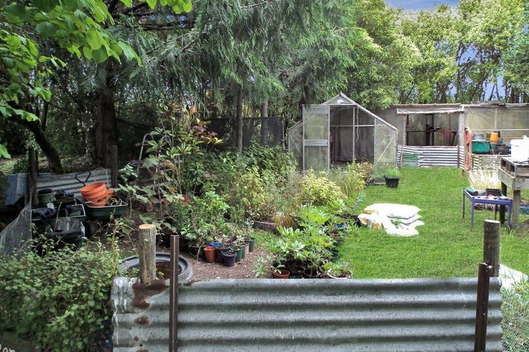 Photo of property in 37 Bluff Hill Road, Waianakarua, Oamaru, 9495