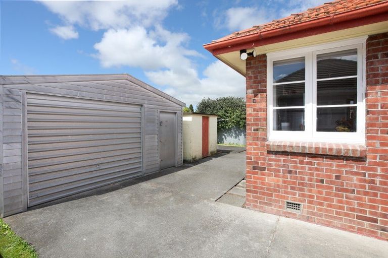 Photo of property in 86 Rangiora Avenue, Roslyn, Palmerston North, 4414