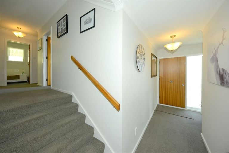 Photo of property in 44 Landsdowne Terrace, Cashmere, Christchurch, 8022