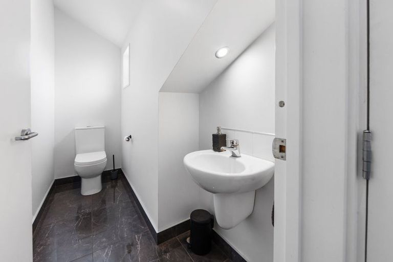 Photo of property in 4 Somerton Rise, Westmorland, Christchurch, 8025