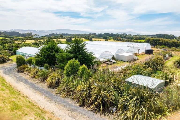 Photo of property in 25 Tunnel Beach Road, Blackhead, Dunedin, 9076