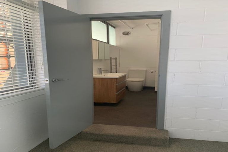 Photo of property in Rostrevor House, 3/130a Vivian Street, Te Aro, Wellington, 6011