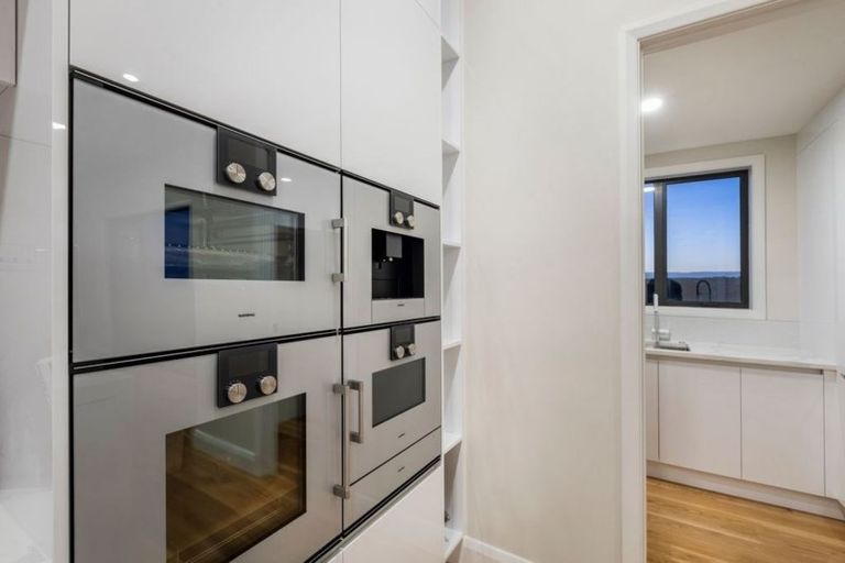 Photo of property in 7 Headland Drive, Long Bay, Auckland, 0630