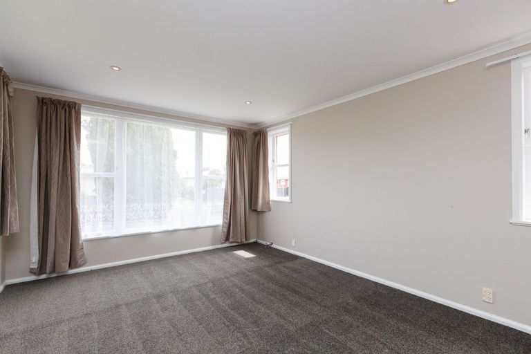 Photo of property in 18 Ronberg Street, Highbury, Palmerston North, 4412
