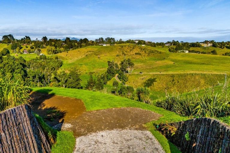 Photo of property in 10 Aderman Place, Hurworth, New Plymouth, 4310