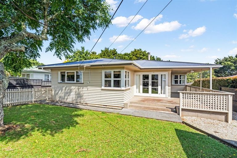 Photo of property in 17 George Point Road, Onerahi, Whangarei, 0110