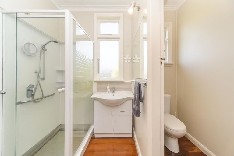 Photo of property in 95 Churchill Avenue, Hokowhitu, Palmerston North, 4410