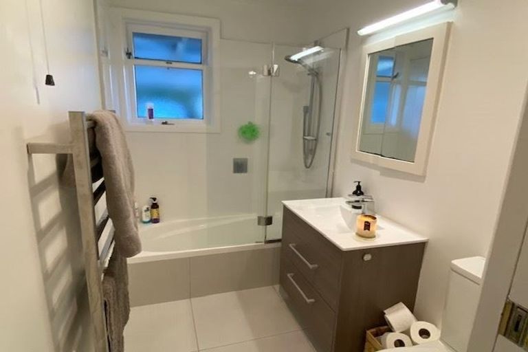 Photo of property in 7 Riverlea Road, Whenuapai, Auckland, 0618