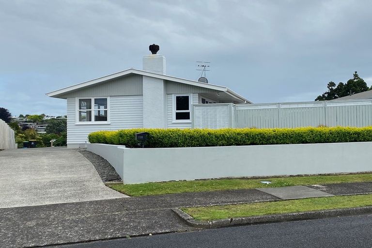 Photo of property in 110 Kingswood Road, Brookfield, Tauranga, 3110