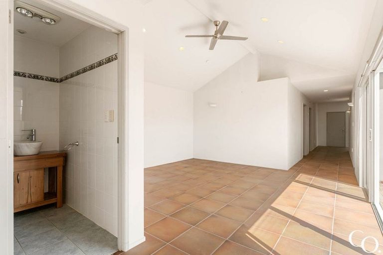 Photo of property in 41 Karewa Parade, Papamoa Beach, Papamoa, 3118