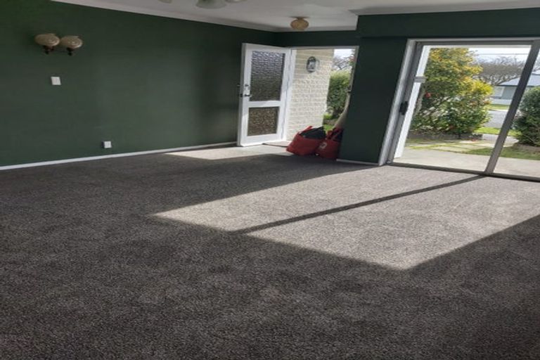 Photo of property in 96a Waiwhetu Road, Waterloo, Lower Hutt, 5011