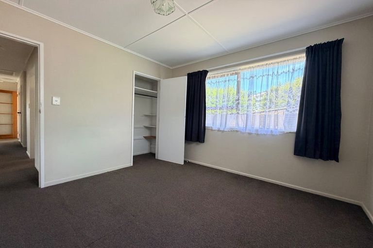 Photo of property in 53b Fyvie Avenue, Tawa, Wellington, 5028