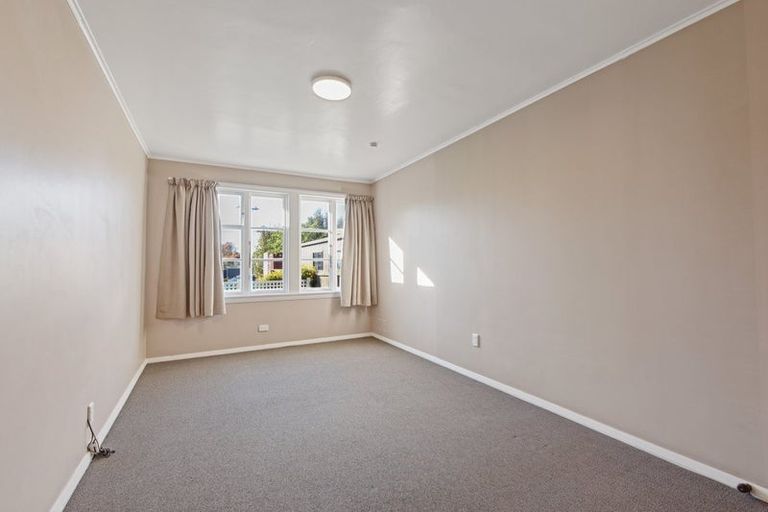 Photo of property in 15 Balgay Street, Upper Riccarton, Christchurch, 8041