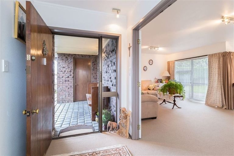 Photo of property in 368 Main Road, Huapai, Kumeu, 0810