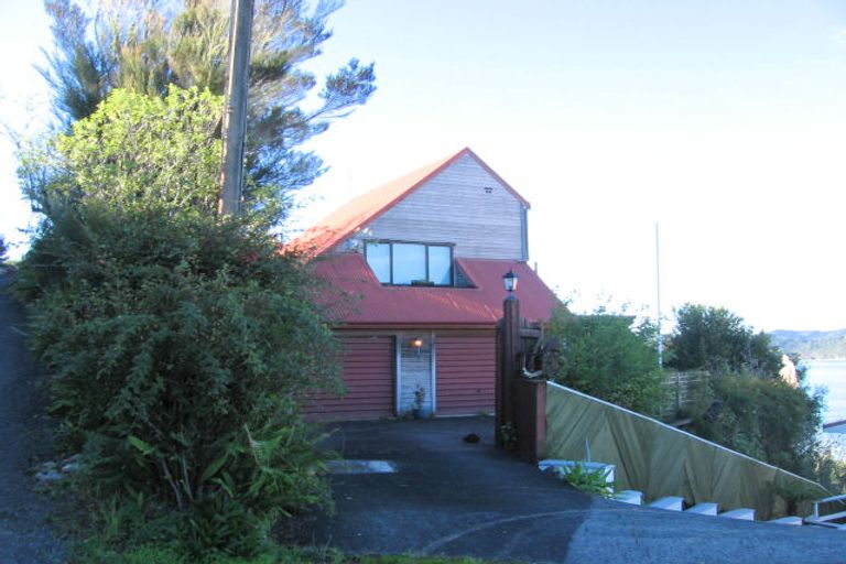 Photo of property in 6 Veronica Street, Paihia, 0200