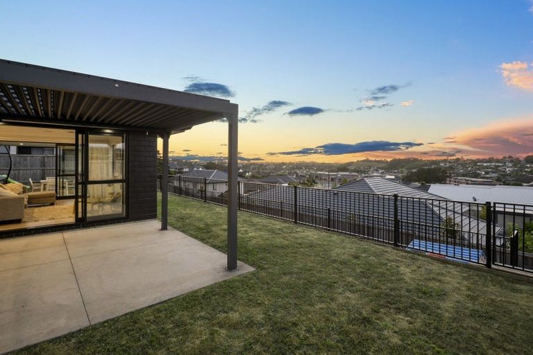 Photo of property in 57 Lisle Farm Drive, Pukekohe, 2120