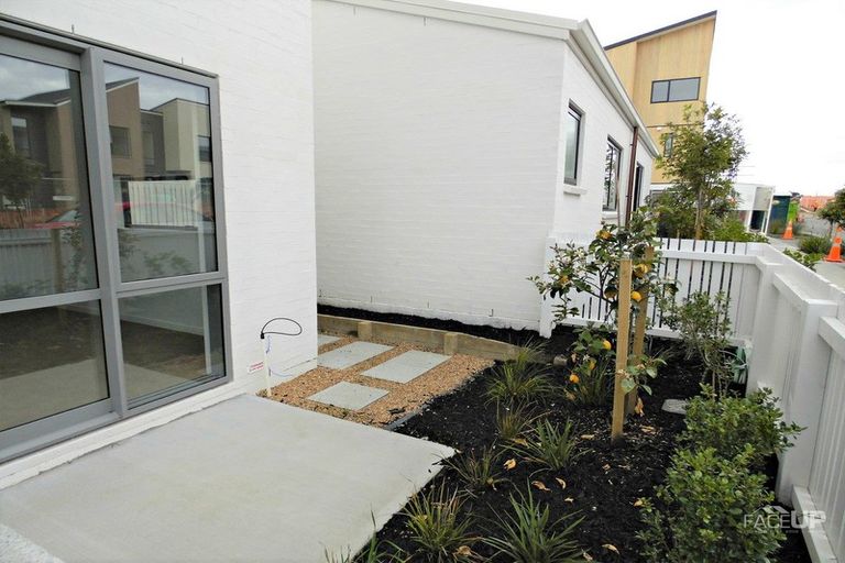 Photo of property in 24 Saltmarsh Road, Hobsonville, Auckland, 0616