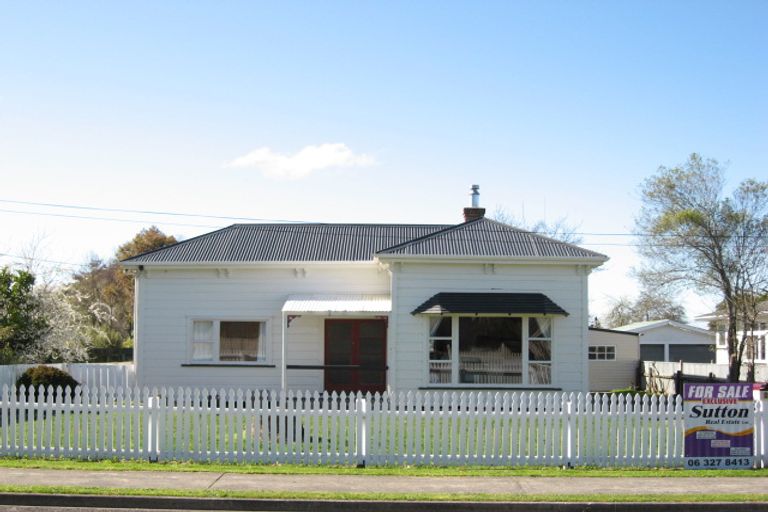 Photo of property in 3 Grey Street, Marton, 4710