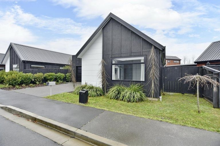 Photo of property in 6 Lazarus Lane, Halswell, Christchurch, 8025