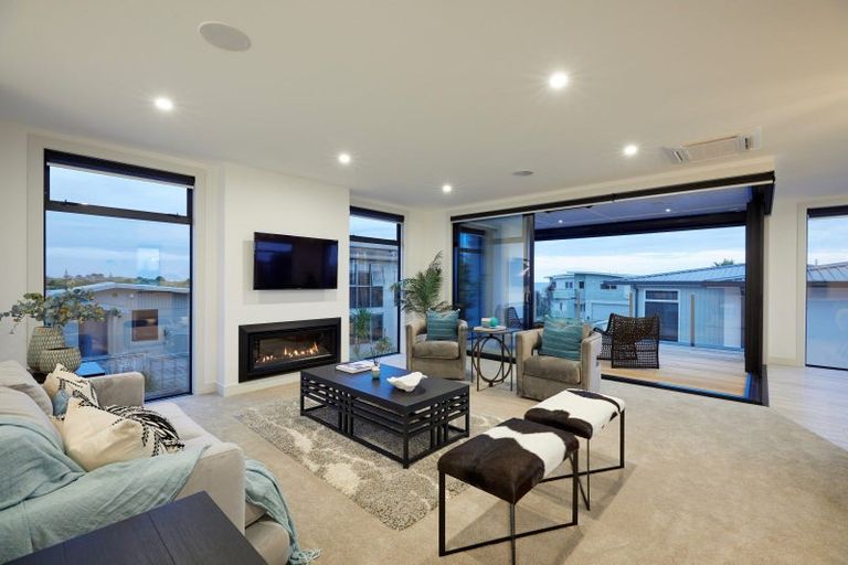 Photo of property in 1015 Papamoa Beach Road, Papamoa Beach, Papamoa, 3118