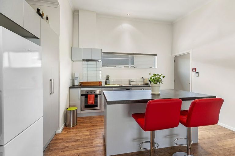 Photo of property in 8/123 The Parade, Island Bay, Wellington, 6023