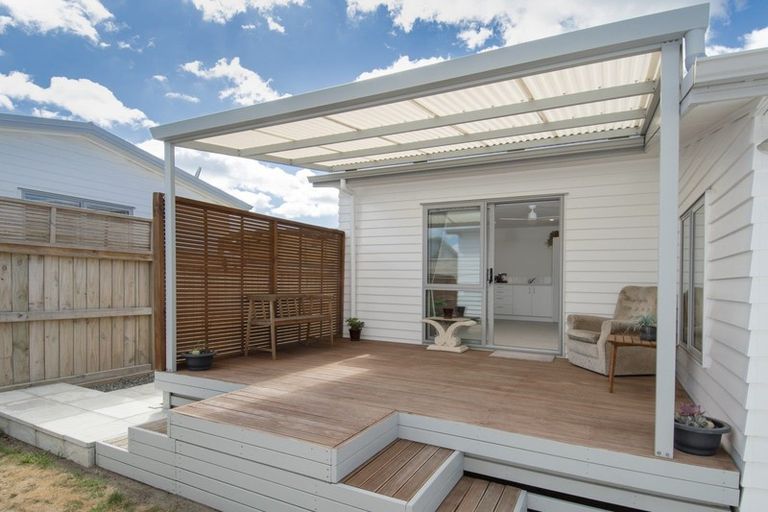 Photo of property in 11 Kamahi Crescent, Papamoa Beach, Papamoa, 3118